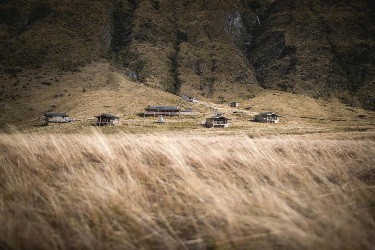 Minaret Station Alpine Lodge Wanaka Exterior photo